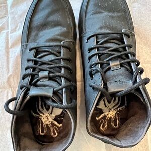 OluKai Men's Dark Gray Chukka Boots